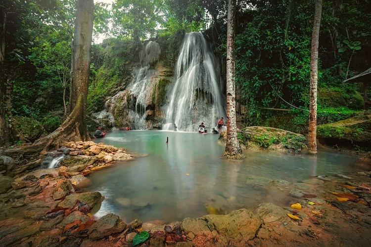 Air terjun randusari, Sumber: visitingjogja.jogjaprov.go.id