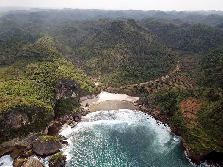 Lokasi pantai krokoh gunung kidul, Sumber: pesonakota.com