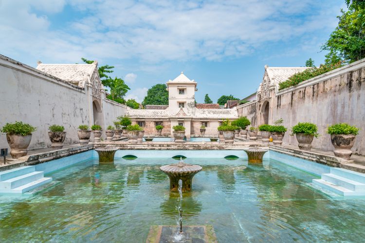 Taman sari, Sumber: travel.kompas.com