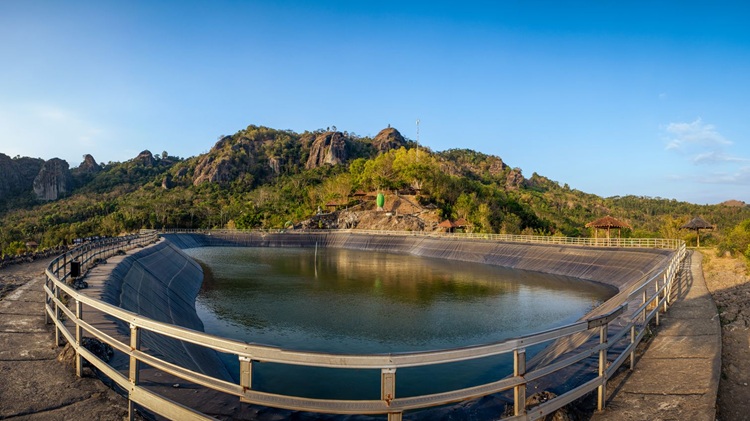 Embung nglanggeran, Sumber: visitingjogja.jogjaprov.go.id